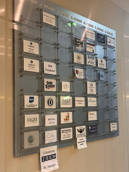A photo of the list of companies listed in the office entrance of B.L.W. Handel’s registered address since April 2025, taken in Jan. 2026. B.L.W. Handel is not present in the list. (Photo: Lucas Tonks)